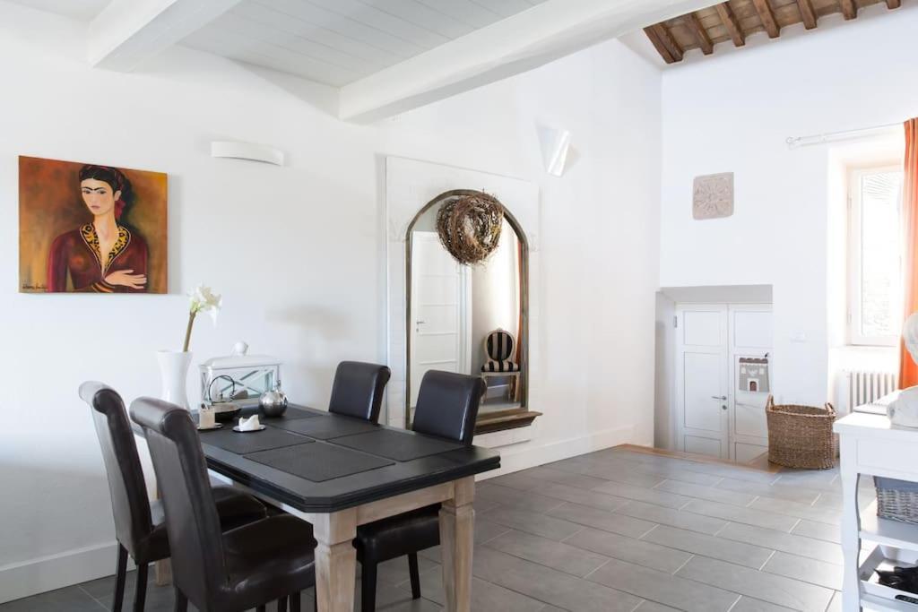 La Colombaia Nel Castello Lejlighed Bracciano  Eksteriør billede